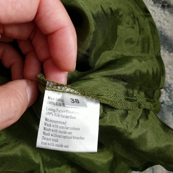 Sand silk top - Picture 4 of 4